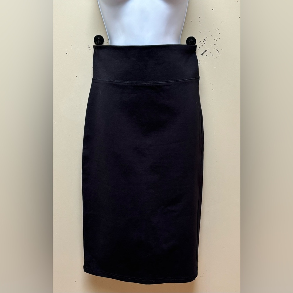 Iris Black Pencil Skirt